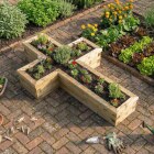 Kruisvormige plantenbak / 1,35 x 2,4 x 0,45 m
