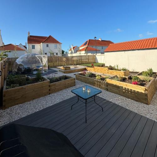 Peter en Carol’s tuin met verhoogde bakken