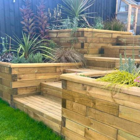 Tuinontwerpen met meerdere niveaus van WoodBlocX