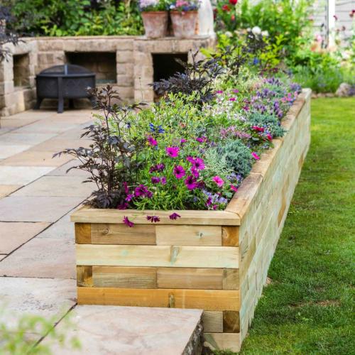 Jill's plantenbak bij het terras